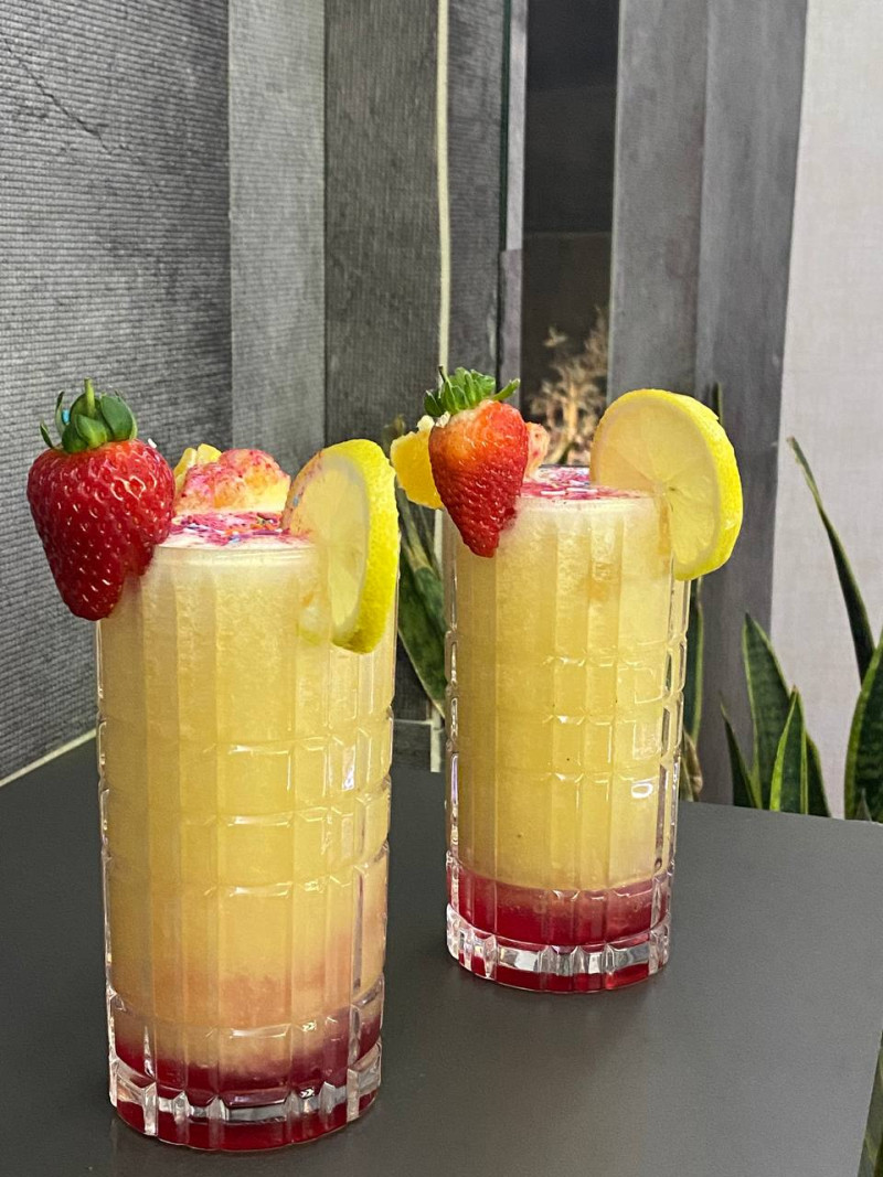 استوایی، لاویه لانژ، بام بوکان، تهران، lavie lounge and bar