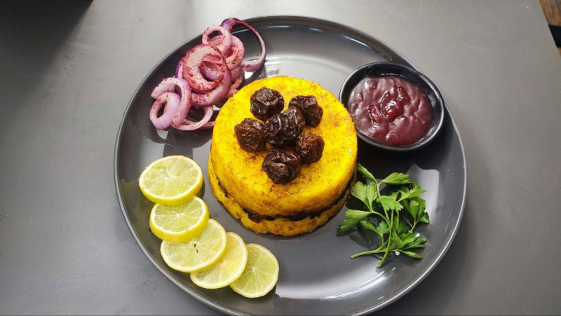 ته چین مخصوص لاویه، لاویه لانژ، بام بوکان، تهران، lavie lounge and bar